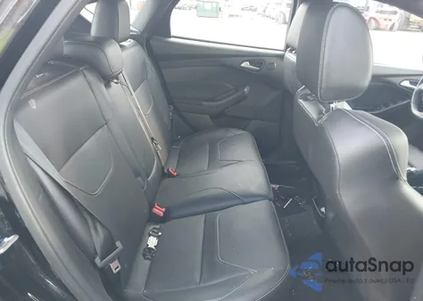 2017 Ford Focus St z USA, uszkodzony, nr VIN 1FADP3L92HL234049